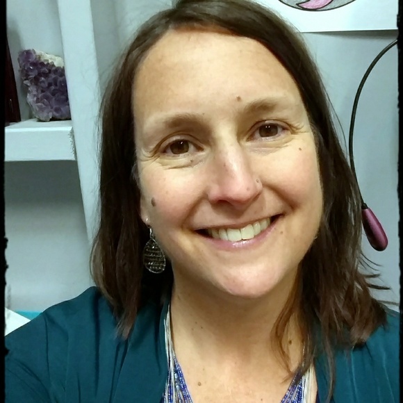 Meet your Posher, Melisa - Picture 3 of 3